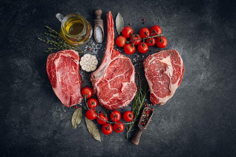 Стейки из мраморной говядины