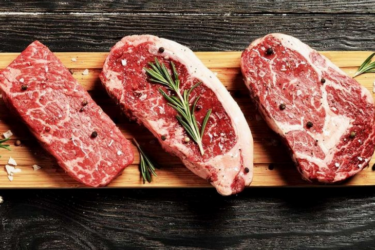 Как правильно разморозить стейк?