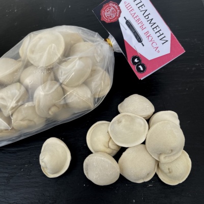 Пельмени "Шедевры вкуса" со свининой и курицей ручной лепки 500 г замороженные