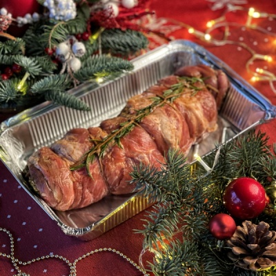 ПРЕДЗАКАЗ! - Рулет из свинины с беконом и шпинатом (весовой) п/ф для запек.