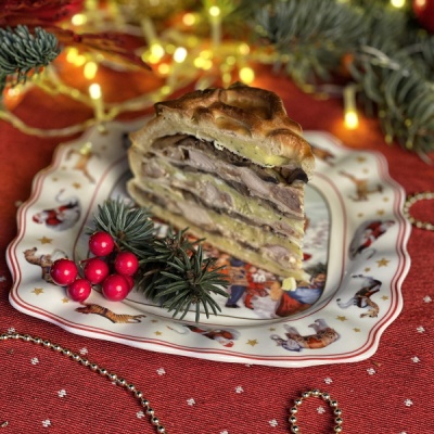 ПРЕДЗАКАЗ - Курник с бедром на гриле,  грибами и картофелем 1400 г